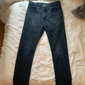 black straight leg Levi’s